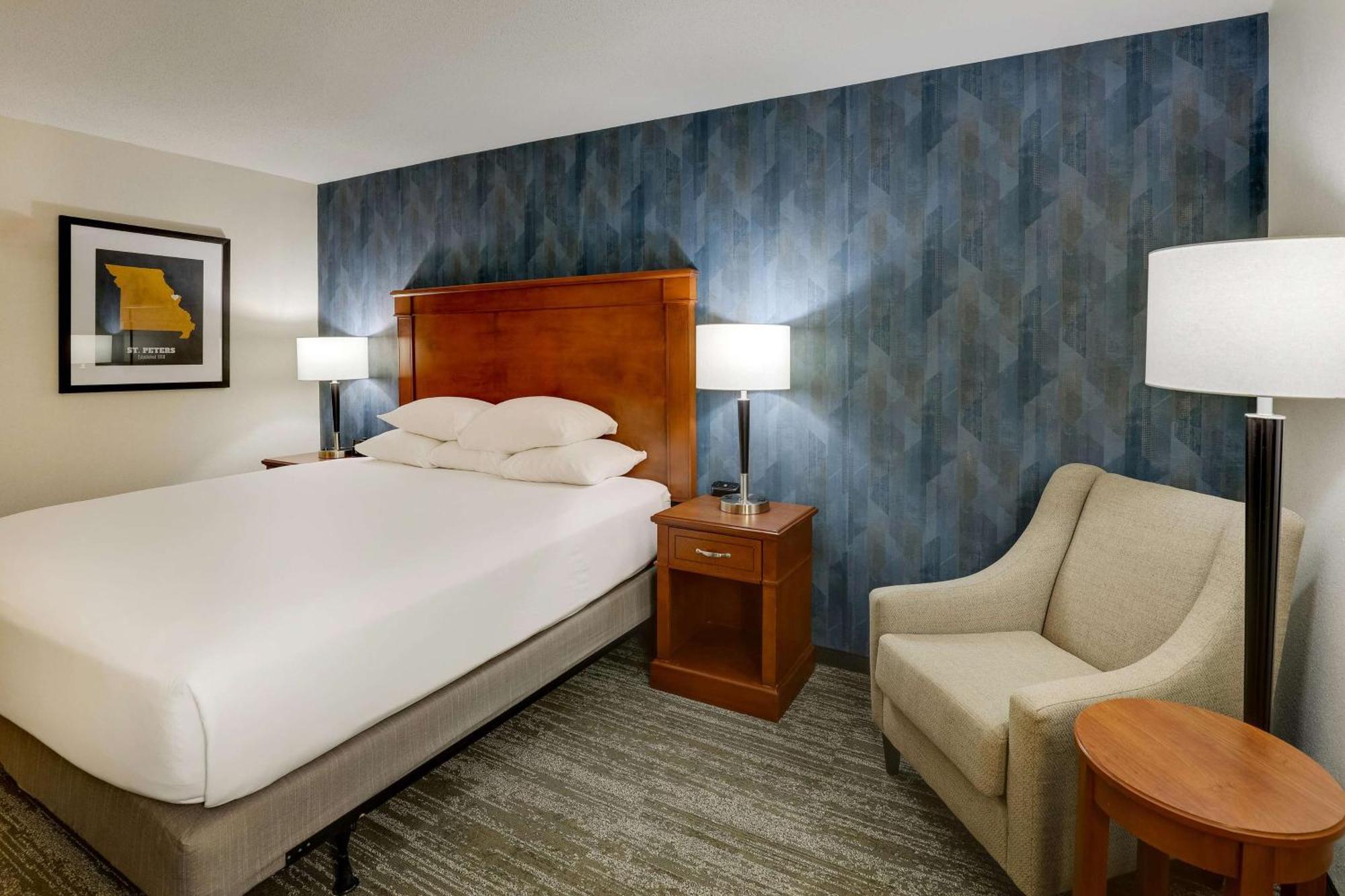 סנט פיטרס Drury Inn & Suites St. Louis St. Peters מראה חיצוני תמונה