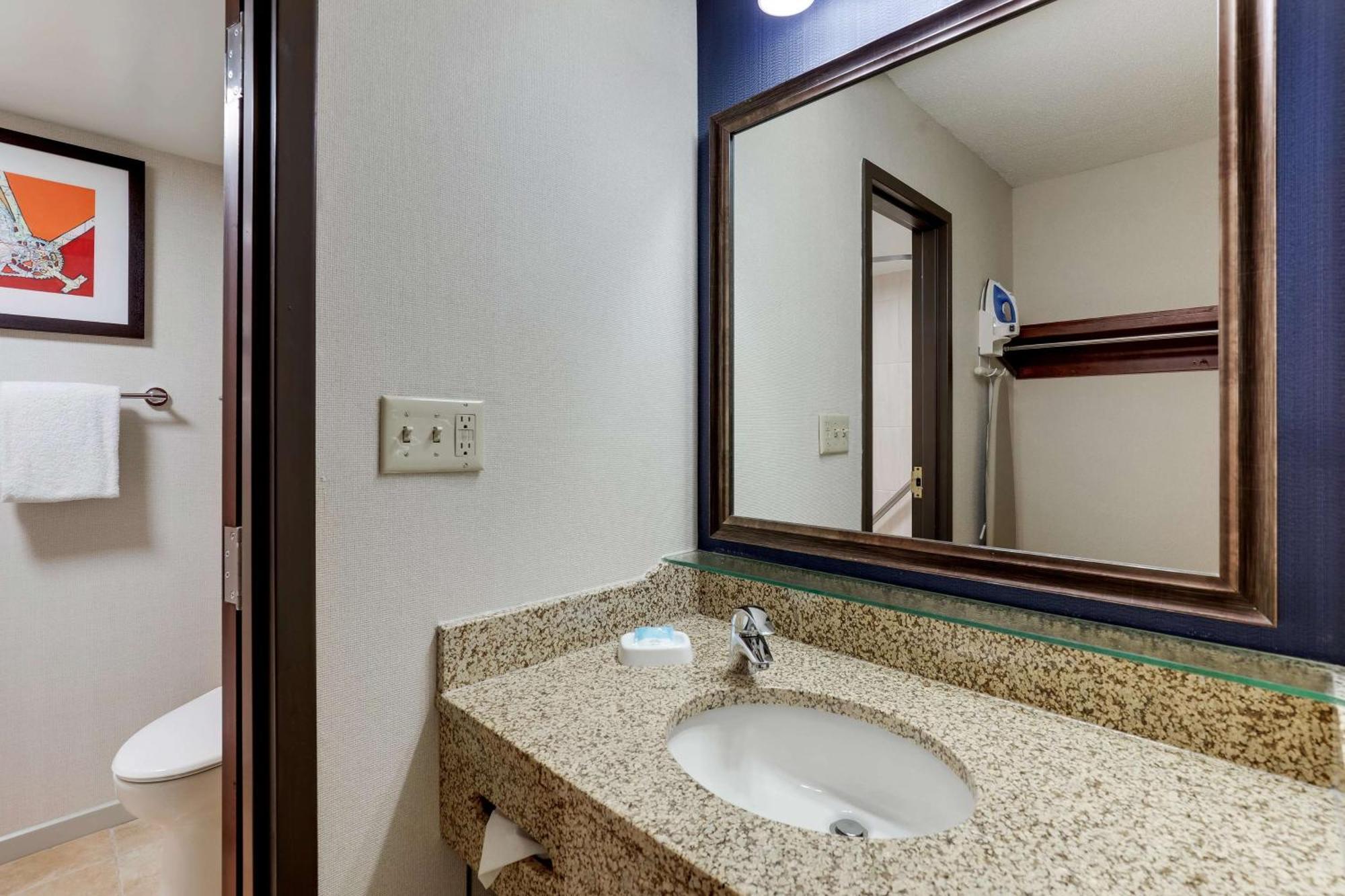 סנט פיטרס Drury Inn & Suites St. Louis St. Peters מראה חיצוני תמונה