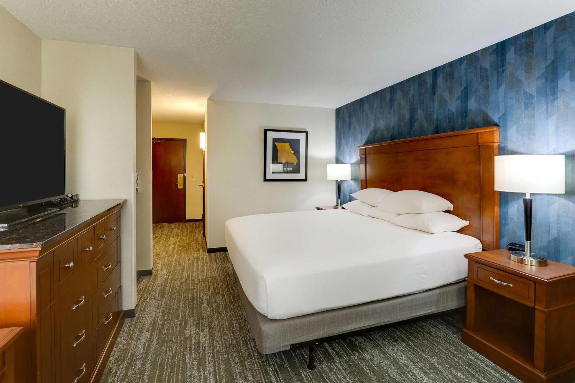 סנט פיטרס Drury Inn & Suites St. Louis St. Peters מראה חיצוני תמונה
