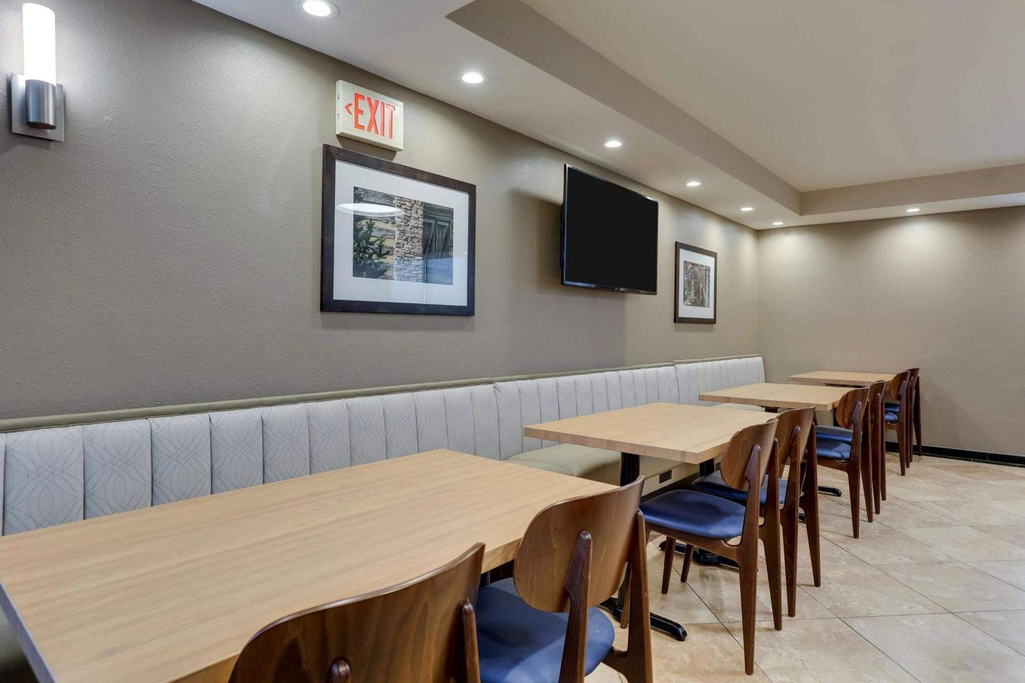 סנט פיטרס Drury Inn & Suites St. Louis St. Peters מראה חיצוני תמונה