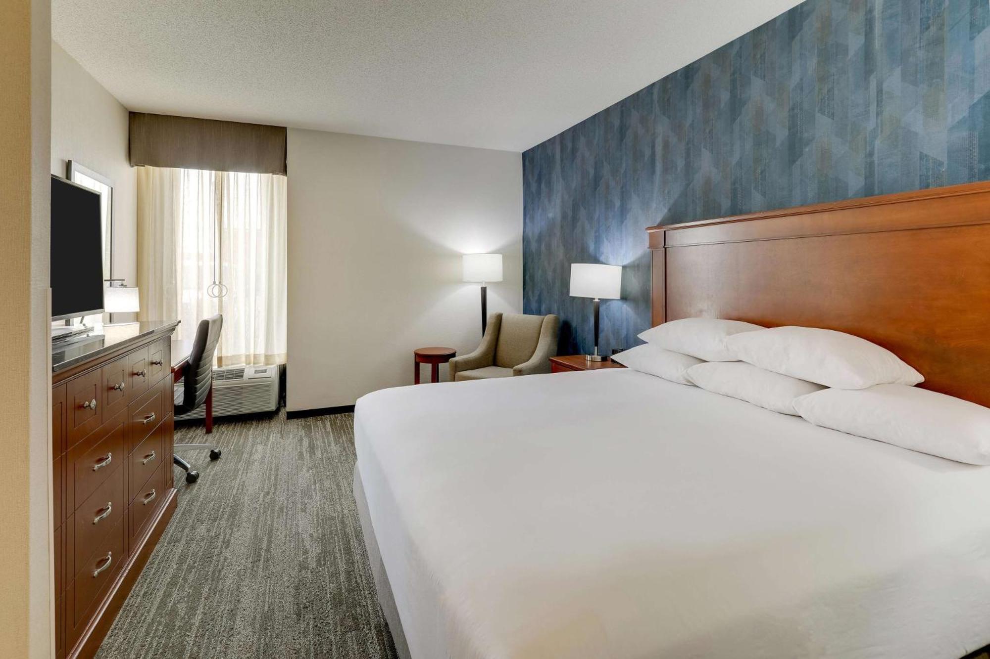 סנט פיטרס Drury Inn & Suites St. Louis St. Peters מראה חיצוני תמונה